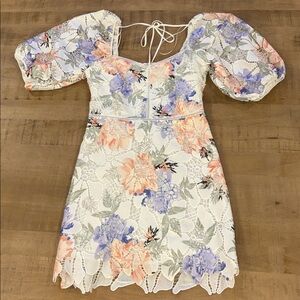 STUNNING Lucy Paris Floral Elaine Floral Dress Easter Wedding Brunch Medium NWT